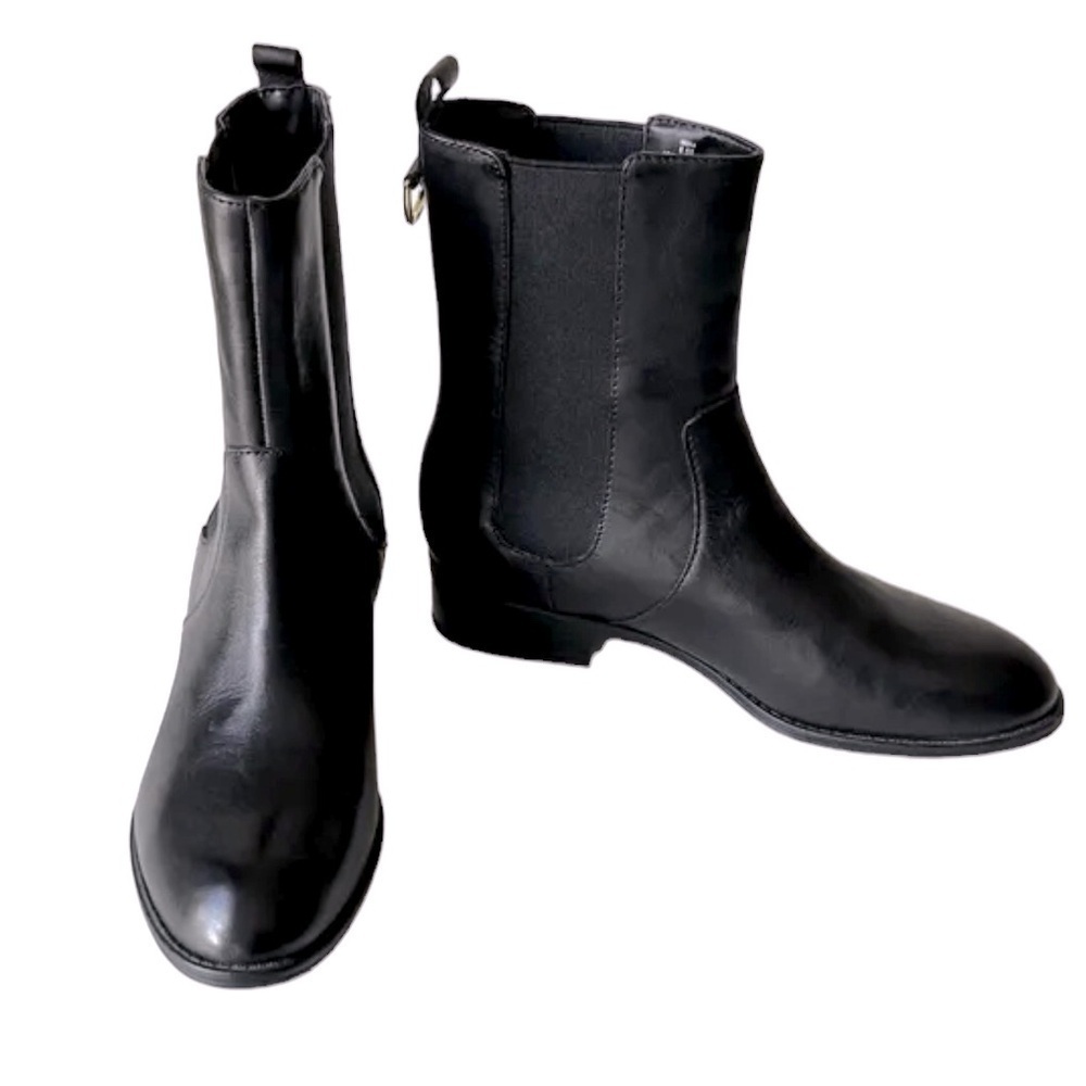 Lauren Ralph Lauren Black Leather Ankle Boots with Gold Buckle Accent - Picture 6 of 9